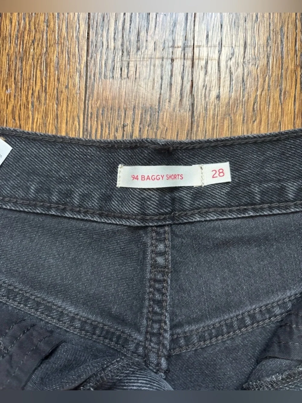 Levi's 94' baggy Shorts in Black Gray Denim Vintage Size 28